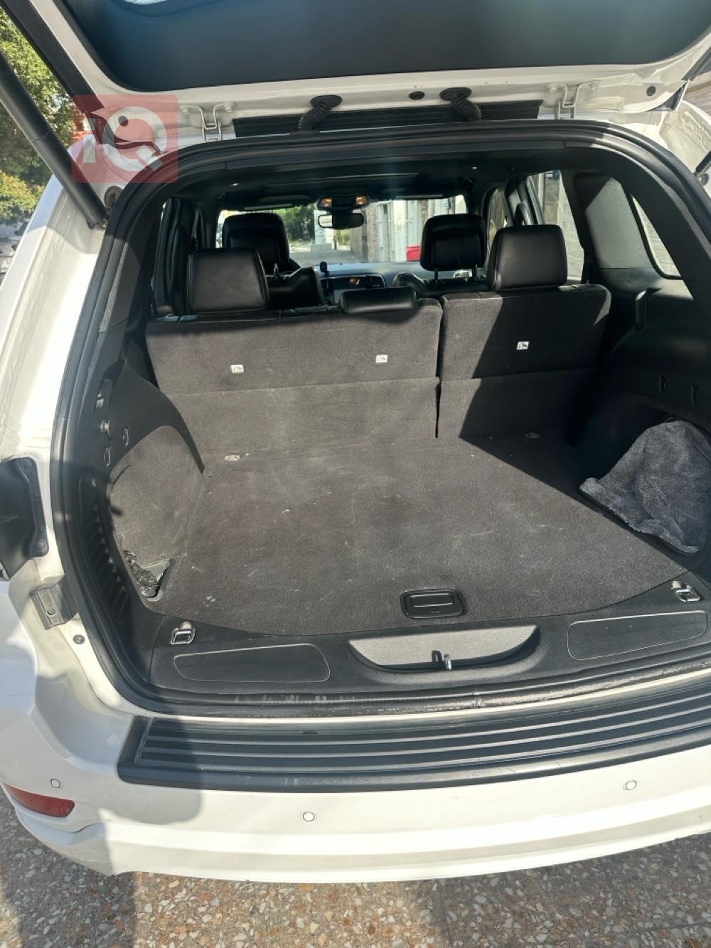 جيب جراند شيروكي